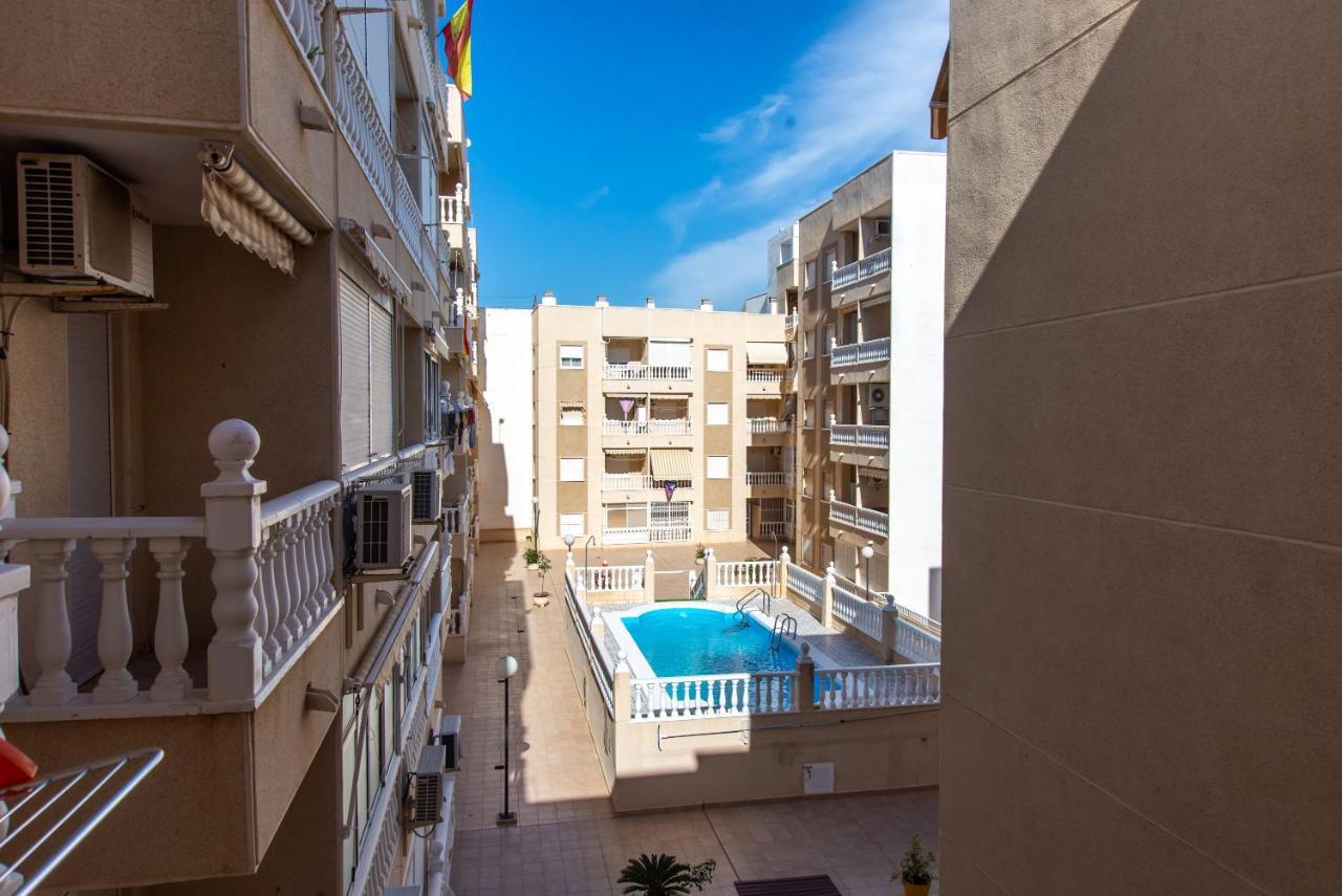 Holiday Suite Caballero De Rodas 92 Torrevieja Exterior foto